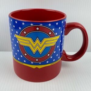 Wonder Woman Mug Large 20 Ounce Ceramic Coffee Cup DC Comics